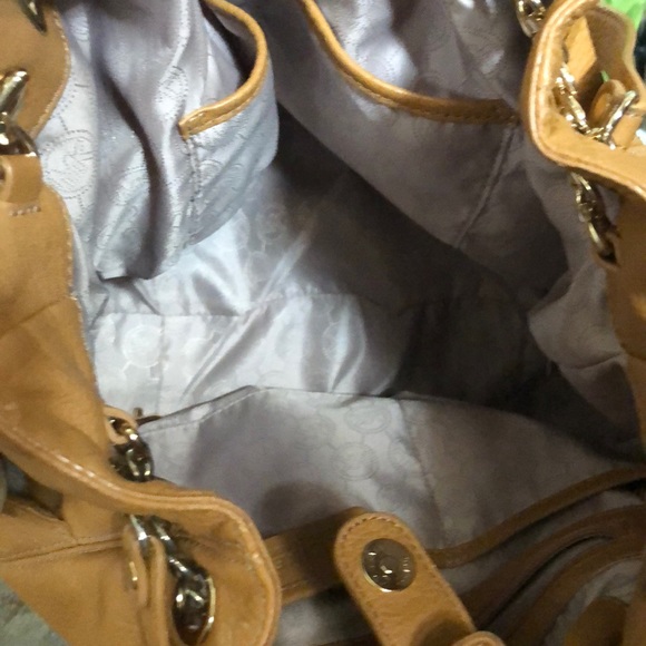 Authentic MICHAEL KORS PURSE - Picture 4 of 7